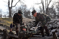 Armata Naţională participă la „Bilunarul Ecologic 2013”