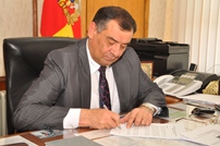 Valeriu Troenco Talks to Moldovan Servicemembers from Kosovo