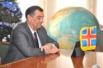 Valeriu Troenco Talks to Moldovan Servicemembers from Kosovo