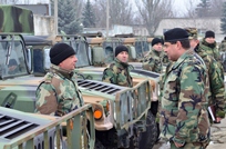National Army Commander Inspects Peacekeepers’ Vehicles (video)