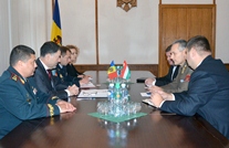 Minister of Defense Meets the New Military Attaché of Hungary