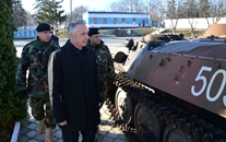 Inspection visits by the Minister of Defense to several military units