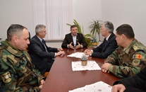 Vizite de inspecţii  ale Ministrului Apărării în mai multe unităţi militare