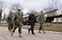 Inspection visits by the Minister of Defense to several military units