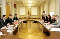 Moldovan Minister of Defense meets with his Latvian counterpart