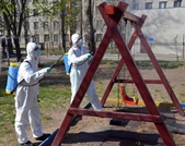 The soldiers of the National Army disinfect and sanitize the blocks in which they live