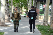 COVID-19: The military of the National Army patrol, together with the carabinieri, the public spaces in the capital