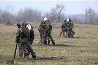 The soldiers of the National Army are training at the training ground in Balti