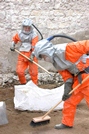 National Army Servicemen Repack Pesticides in Clocusna